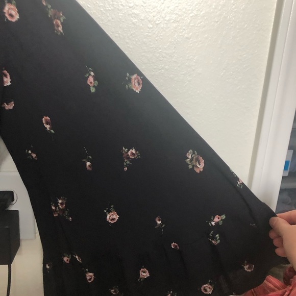 Gypsy Rose crop top - Picture 2 of 2